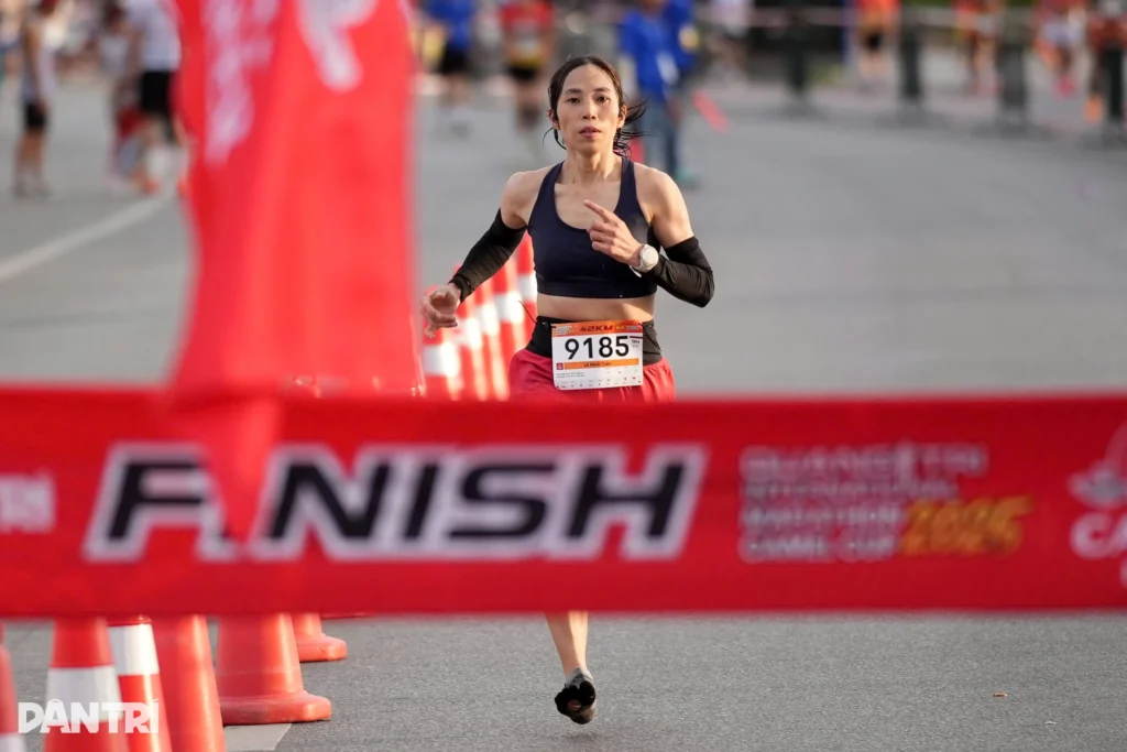 Khoảnh khắc ấn tượng, chạm cảm xúc cùng Quảng Trị International Marathon