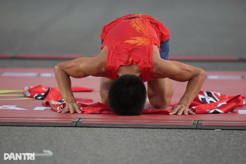 Khoảnh khắc ấn tượng, chạm cảm xúc cùng Quảng Trị International Marathon